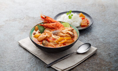 Tom Yum Bersantan dengan Makanan Laut