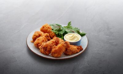 Ayam Bersalut Dengan Keju Dan Mayonis