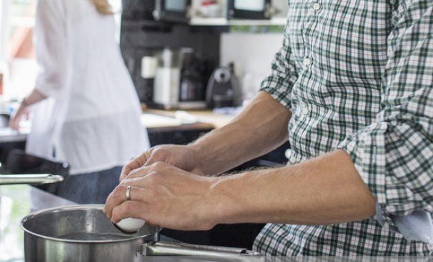 Tukar turn memasak dengan suami