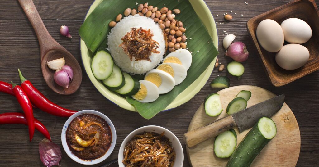 Sarapan dengan nasi lemak