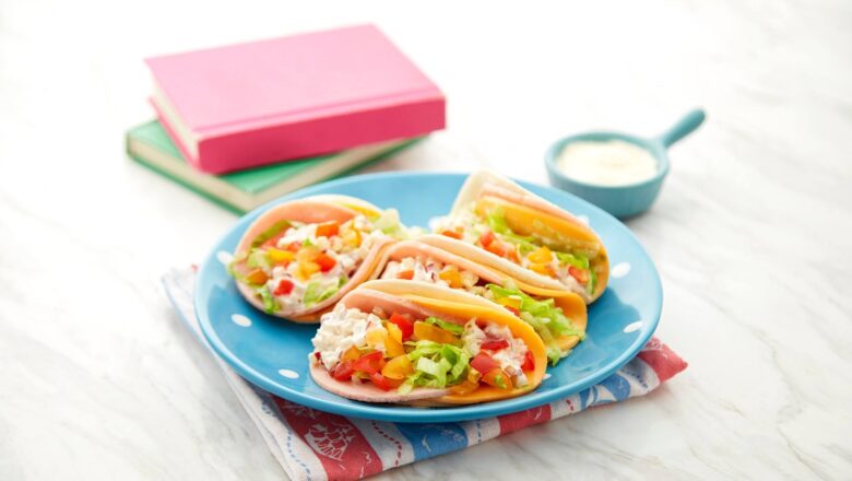 Sandwich “Taco” Keju dan Kepingan Ayam
