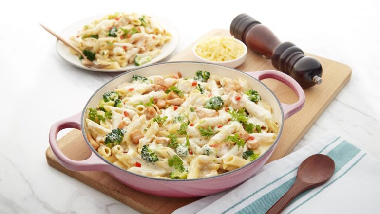 One Pot Chicken Cheese Pasta