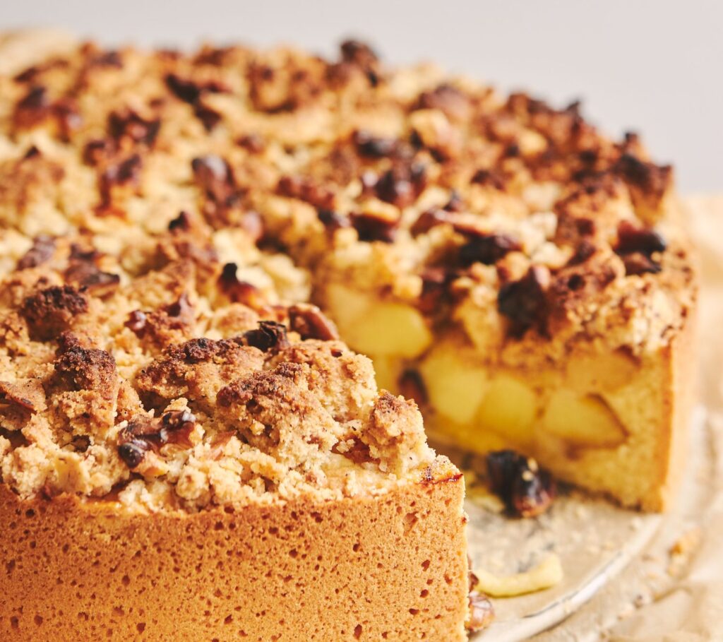 apple pie topped with crumble roasted nuts